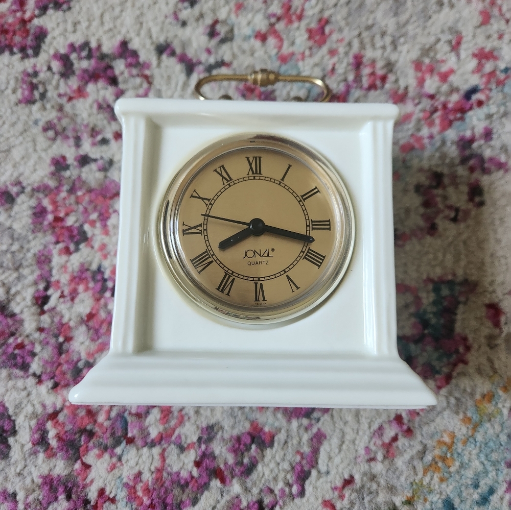 Vintage quartz clock